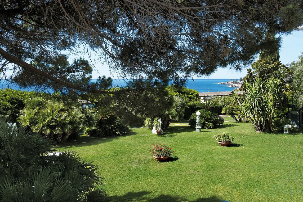 Grand Hotel Del Mare Resort & Spa Bordighera Eksteriør billede